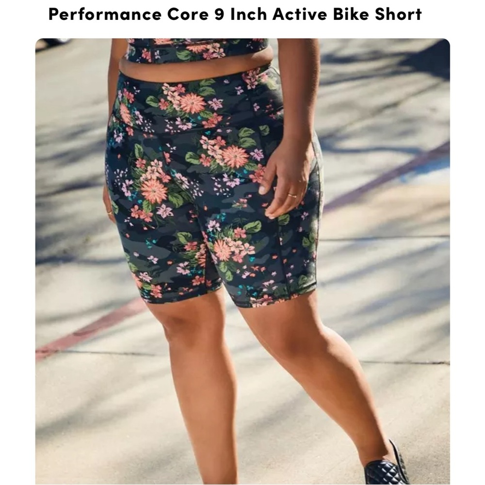 Torrid Floral Camo Activewear Two Piece Set NWT SZ 1X (14-16) - Picture 4 of 16